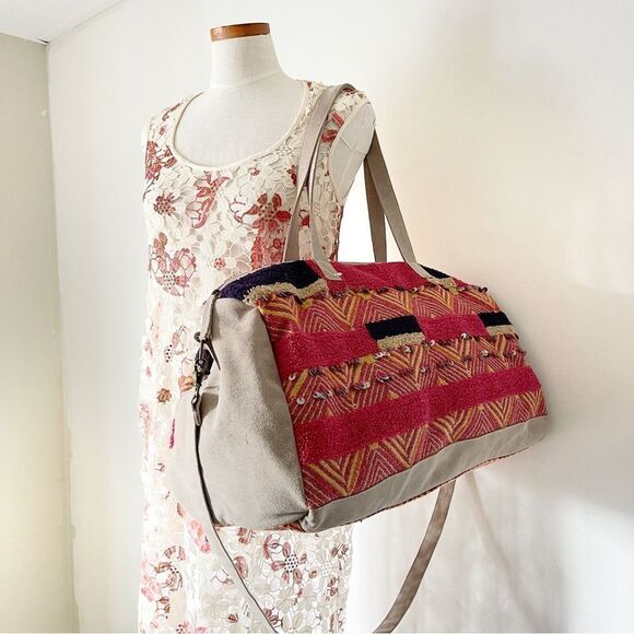 Free People The Weekender Suede shoulder bag NWOT - Picture 8 of 10